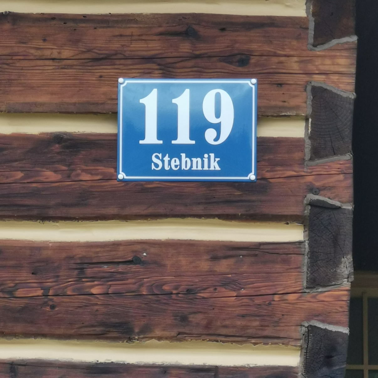 wyraźna duża tablica adresowa